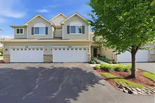 220 Owen St, Matteson, IL 60443 - Photo 1