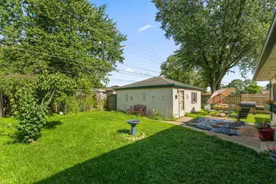 17237 Greenbay Avenue, Lansing, IL 60438 - Photo 2