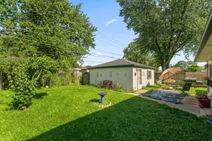 17237 Greenbay Ave, Lansing, IL 60438 - Photo 2