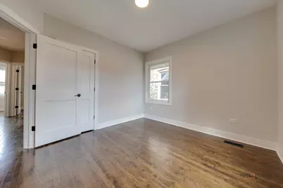 3105 W Leland Avenue, Chicago, IL 60625 - Photo 14