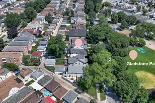 5414 N Menard Ave, Chicago, IL 60630 - Photo 2
