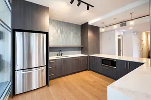 4250 N Marine Dr, Chicago, IL 60613 - Photo 40
