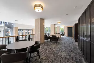 4250 N Marine Dr, Chicago, IL 60613 - Photo 34