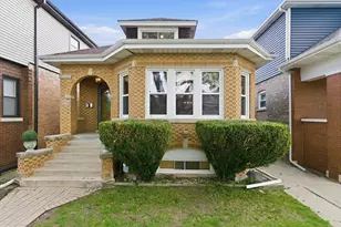 5411 W Byron St, Chicago, IL 60641 - Photo 1