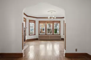 5411 W Byron St, Chicago, IL 60641 - Photo 8