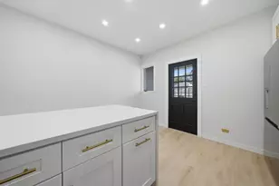 5411 W Byron St, Chicago, IL 60641 - Photo 18