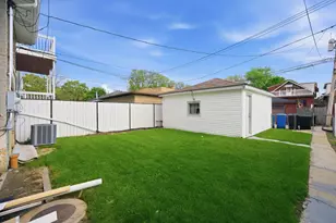 5411 W Byron St, Chicago, IL 60641 - Photo 36