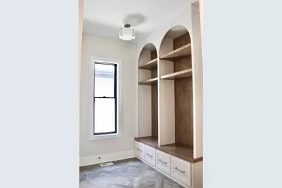 120 N Walnut Street, Elmhurst, IL 60126 - Photo 18