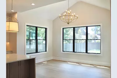 120 N Walnut Street, Elmhurst, IL 60126 - Photo 8