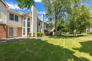 30W016 Redwood Ct, Warrenville, IL 60555 - Photo 26