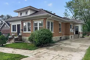 427 Grant St, Lemont, IL 60439 - Photo 2