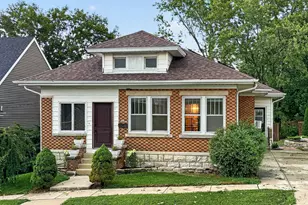 427 Grant St, Lemont, IL 60439 - Photo 1