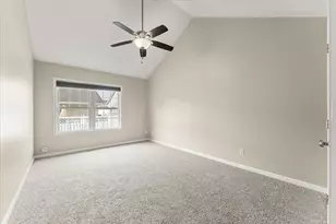 3903 Balmoral Dr, Champaign, IL 61822 - Photo 16