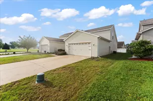 3903 Balmoral Dr, Champaign, IL 61822 - Photo 36