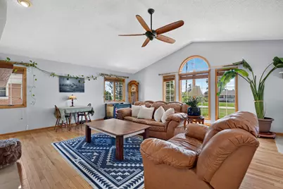 1722 Sharon Road, Streator, IL 61364 - Photo 4