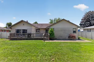1722 Sharon Rd, Streator, IL 61364 - Photo 26