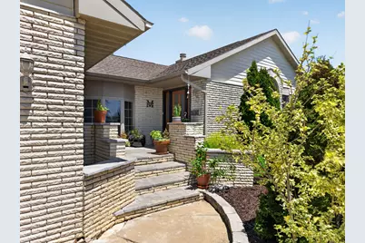 1722 Sharon Road, Streator, IL 61364 - Photo 2