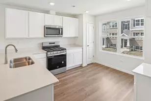 17398 Ulster Dr, Tinley Park, IL 60477 - Photo 4