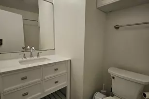809 N Racine Ave, Chicago, IL 60642 - Photo 22