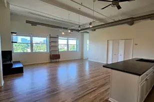 809 N Racine Ave, Chicago, IL 60642 - Photo 2