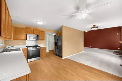 2041 Clarewood Lane #2041, Mundelein, IL 60060 - Photo 4