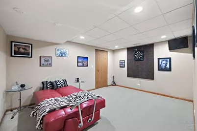 624 Lorree Lane, Lake in the Hills, IL 60156 - Photo 20