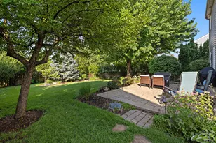 624 Lorree Ln, Lake in the Hills, IL 60156 - Photo 24