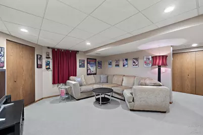 624 Lorree Lane, Lake in the Hills, IL 60156 - Photo 22