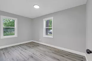 307 Louis Rd, Joliet, IL 60433 - Photo 8