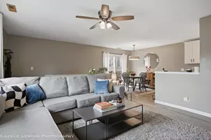 446 Valley Dr, Naperville, IL 60563 - Photo 6