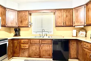25445 Indian Ridge Rd, Sterling, IL 61081 - Photo 12