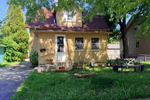 77 S Melrose Ave, Elgin, IL 60123 - Photo 1