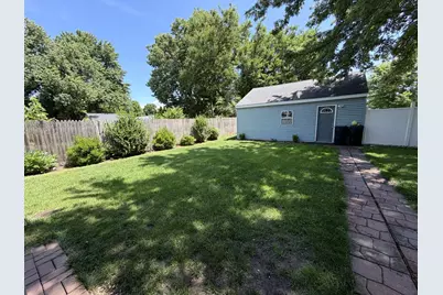 1914 N Lasalle Street, Ottawa, IL 61350 - Photo 18