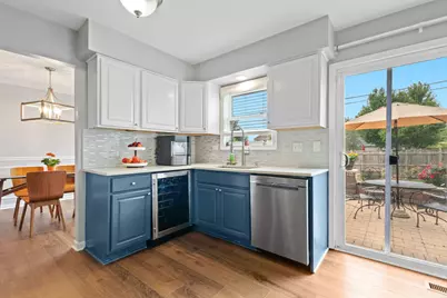 2201 Pontiac Circle, Naperville, IL 60565 - Photo 14