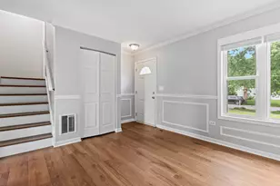 2201 Pontiac Cir, Naperville, IL 60565 - Photo 6
