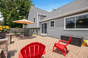 2201 Pontiac Cir, Naperville, IL 60565 - Photo 40