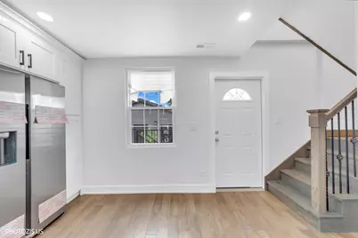 8021 W 45th Street, Lyons, IL 60534 - Photo 10