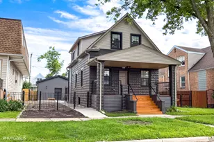 8021 W 45th St, Lyons, IL 60534 - Photo 2