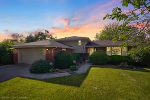 10906 3rd St, Mokena, IL 60448 - Photo 2