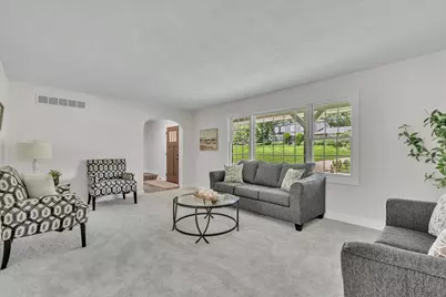 135 Sherwood Drive, Geneseo, IL 61254 - Photo 6