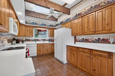 511 N Woodland Drive, Dixon, IL 61021 - Photo 22