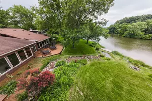 511 N Woodland Dr, Dixon, IL 61021 - Photo 8