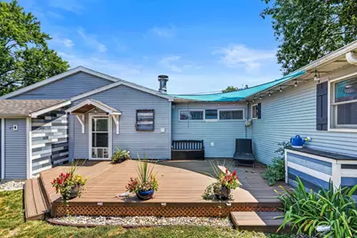 718 E Chestnut Street, Monticello, IL 61856 - Photo 6