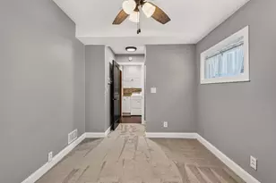 718 E Chestnut St, Monticello, IL 61856 - Photo 32