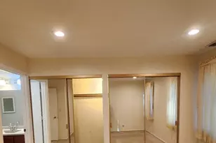 1102 Hinswood Dr, Darien, IL 60561 - Photo 12