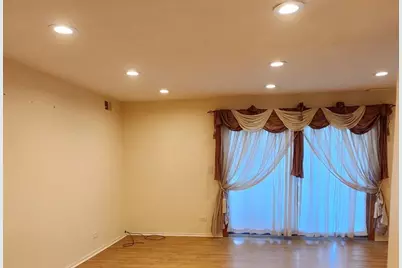 1102 Hinswood Drive #102, Darien, IL 60561 - Photo 4