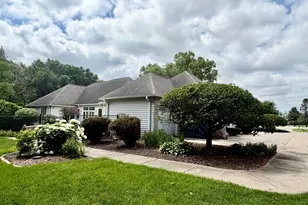 2202 Meadows Dr, Sterling, IL 61081 - Photo 56