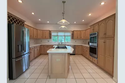2202 Meadows Drive, Sterling, IL 61081 - Photo 12