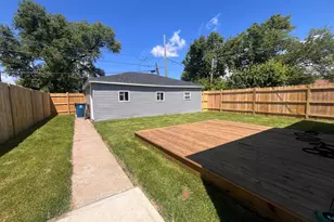 15116 Marshfield Ave, Harvey, IL 60426 - Photo 20