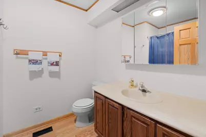 4122 W Lake Shore Drive, Wonder Lake, IL 60097 - Photo 20